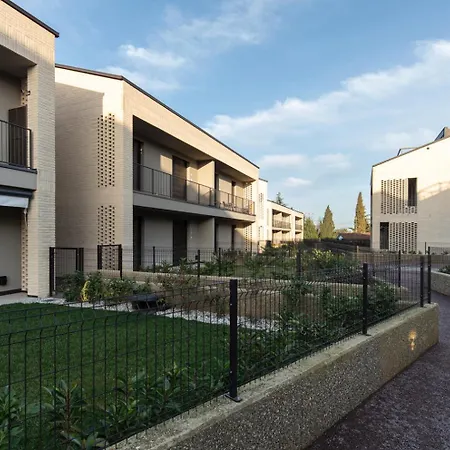 Nyaraló Prestige Garda - Borgo Secolo Peschiera del Garda