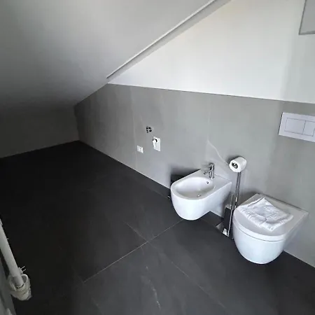 Prestige Garda - Borgo Secolo Nyaraló *